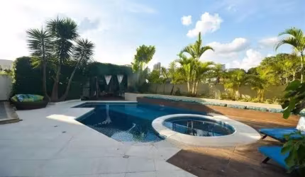 Casa para venda e locação por R$ 7.500.000,00 ou R$ 50.000,00 em Alphaville, Barueri - SP