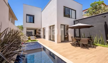 Casa à venda por R$ 9.700.000,00 em Jardim Paulista, São Paulo-SP