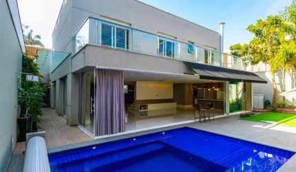 Casa em condominio à venda por R$ 7.200.000,00 na Granja Julieta - SP