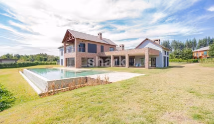 Casa para venda por R$23.500.000,00 no Fazenda Boa Vista-SP