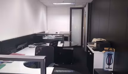 Sala comercial a venda por R$ 653.770,00 em Alphaville- SP