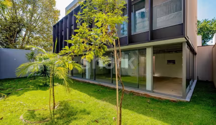 Casa à venda por R$ 18.500.000,00 na Vila Nova Conceição, São Paulo, SP