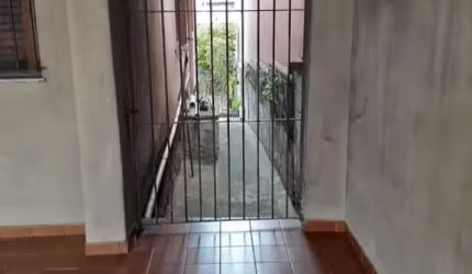 Casa Térrea para Venda em São Bernardo do Campo, Baeta Neves, 2 dormitórios, 1 banheiro, 3 vagas