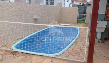 Casa à venda de 2 quartos, 1 suíte no Bairro Parque Villa Flores