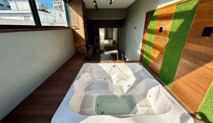 Cobertura Exclusiva à Venda a 100m do Mar no Bairro Pompeia - Santos, SP