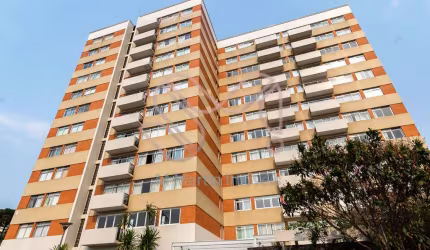 Apartamento à venda no coração pulsante do Batel é