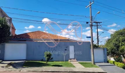 Casa Sobrado - Bairro Novo Mundo