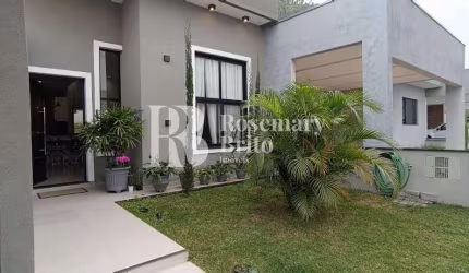 Casa de Condomínio com 3 dorms, Condomínio Morada do Visconde, Tremembé - R$ 950 mil, Cod: 1246