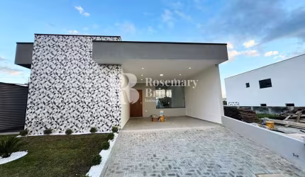 Casa de Condomínio com 3 dorms, Vale dos Cristais, Taubaté - R$ 720 mil, Cod: 1273