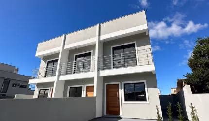 VENDE-SE SOBRADO DUPLEX NA PALHOÇA