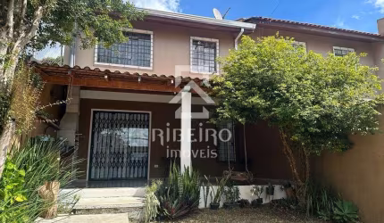 Casa em condomínio fechado com 3 quartos para alugar na Rua Edmundo Angely, 95, Jardim das Américas, Curitiba por R$ 3.200