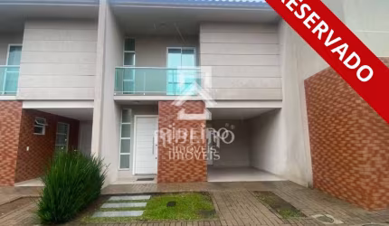 Casa em condomínio fechado com 3 quartos para alugar na Rua Ângelo Moro Redeschi, 216, Cruzeiro, São José dos Pinhais por R$ 4.600