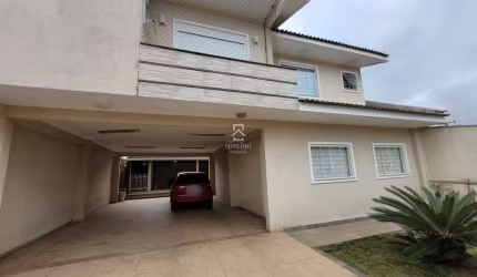 Casa com 3 quartos à venda na Beija-flor, 278, Aviação, São José dos Pinhais por R$ 985.000