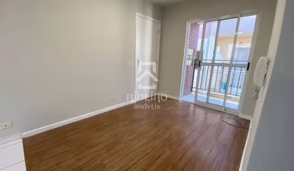 Apartamento com 2 quartos para alugar na Rua Severino Fasolin, 526, Santo Antônio, São José dos Pinhais por R$ 1.100