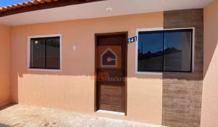 Casa à venda no bairro Oficinas- Vila Estrela