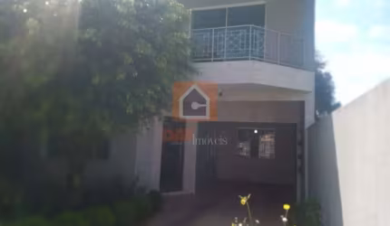 Sobrado para venda em Uvaranas