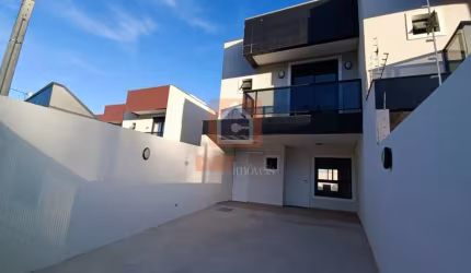 Triplex à venda em Uvaranas