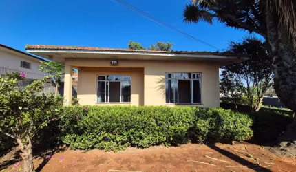 Casa à Venda em Uvaranas