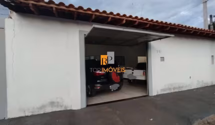 Casa com 3 quartos à venda na Coronel Ivon César Pimentel, 1310, Parque Paulista, Bauru por R$ 250.000