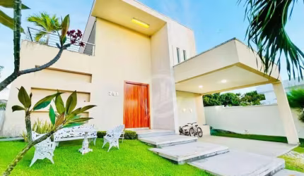 Belíssima Casa no Condomínio Alphaville Fortaleza com 05 suítes.