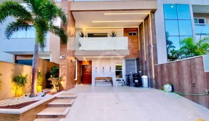 Linda Casa no Condomínio Osvaldo Student