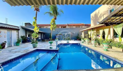 Lindíssima Casa Duplex na Maraponga, 6 suítes, 6 vagas, Nascente, com Lazer. Por 2.900.000