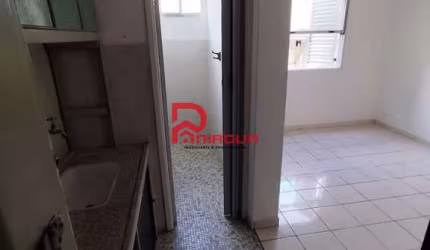 Kitnet com 1 quarto, Ocian, Praia Grande - R$ 129 mil, Cod: 7069