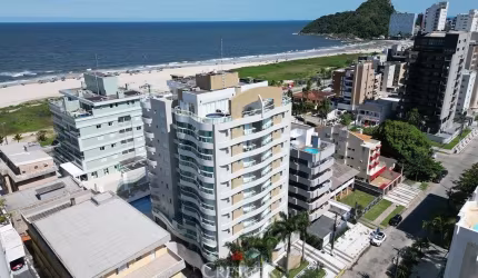 Apartamento com 03 quartos em Caiobá