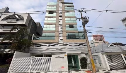Apartamento com 02 quartos na Praia Mansa