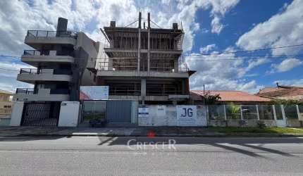 Apartamentos NOVOS frente mar no Baln. Flórida