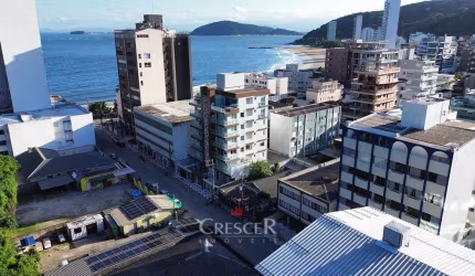 Apartamento com 03 quartos na Praia Mansa!