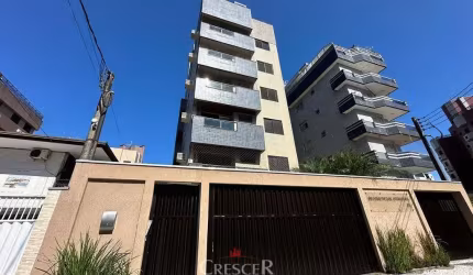 Apartamento mobiliado com 03 quartos em Caiobá
