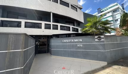 Cobertura mobiliada com 03 quartos em Caiobá!