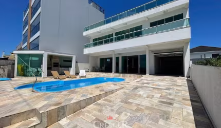 Sobrado tríplex beira mar para venda