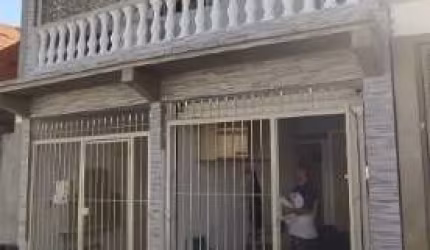 Prédio com 1 sala à venda na Rua Porto do Bezerra, 789, Guaianases, São Paulo por R$ 400.000