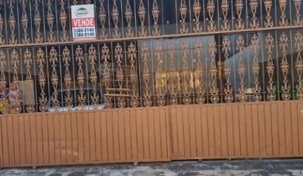 Casa com 3 quartos à venda na Rua Manuel de Castro Lobo, 38, Jardim Santa Terezinha, São Paulo por R$ 550.000