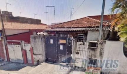 Casa com 3 quartos à venda na Prudente de Morais, 85, Vila Correa, Ferraz de Vasconcelos por R$ 600.000