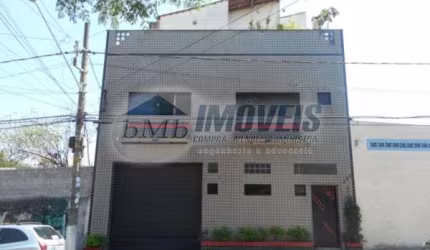 Barracão / Galpão / Depósito para alugar na Rua Japaraiquara, 253, Vila Rio Branco, São Paulo por R$ 7.800