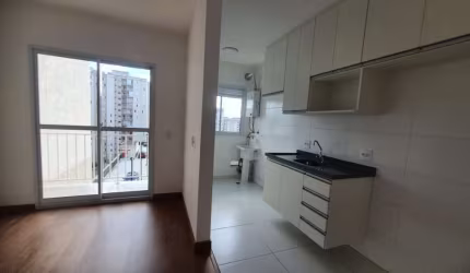 Apartamento com 2 quartos para alugar na Vila Nambi, Jundiaí , 49 m2 por R$ 2.000