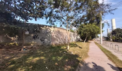 OPORTUNIDADE !!! 3 TERRENOS COM 9.900 M²  QUE PODEM SER VENDIDOS JUNTOS OU SEPARADDOS , COM RGI....