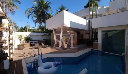 Casa em Vargem Pequena, 4 Suítes, 458 m2, 3 vagas , condomínio fechado...