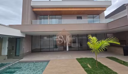 RECREIO DOS BANDEIRANTES: Casa Contemporânea Triplex com 4 Suítes, Cozinha em Conceito Aberto, Piscina - Venda