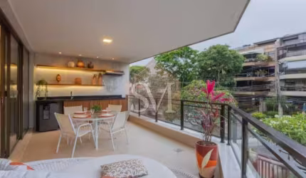 Apartamento de Luxo à Venda no Jardim Oceânico-Barra: 4 Quartos, 2 Suítes, 2 Salas, 4 Banheiros, 2 Vagas de Garagem e 160,00 m² de Área