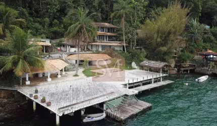 ANGRA DOS REIS ,CASA  EM  BRACUI ANGRA DOS REIS 6 SUÍTES COM ATRACADOURO