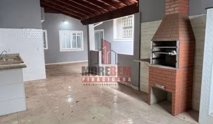 Linda Casa a Venda na Vila Industrial com 2 Quartos, 2 Banheiros, 2 Vagas.