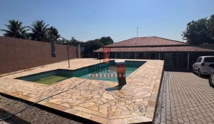 Linda chácara a venda
