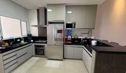 Casa em condomínio na Água Branca, com 3 dorms, suite e área gourmet
