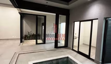 Casa de Condomínio à Venda com 3 quartos, 135 m²