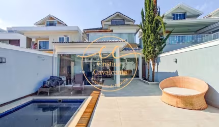 Riviera del Sol - Recreio: Casa triplex 4 suítes, 282m², 3 vagas, piscina e quintal - Venda no RJ