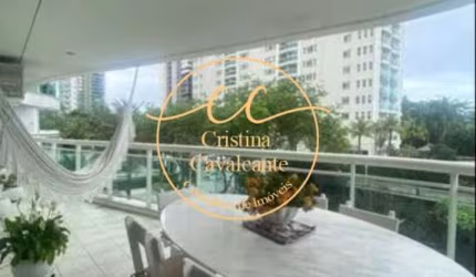 Apartamento de Luxo na Barra da Tijuca, Rio de Janeiro - 4 quartos, 4 suítes, 3 vagas de garagem - Imperdível!